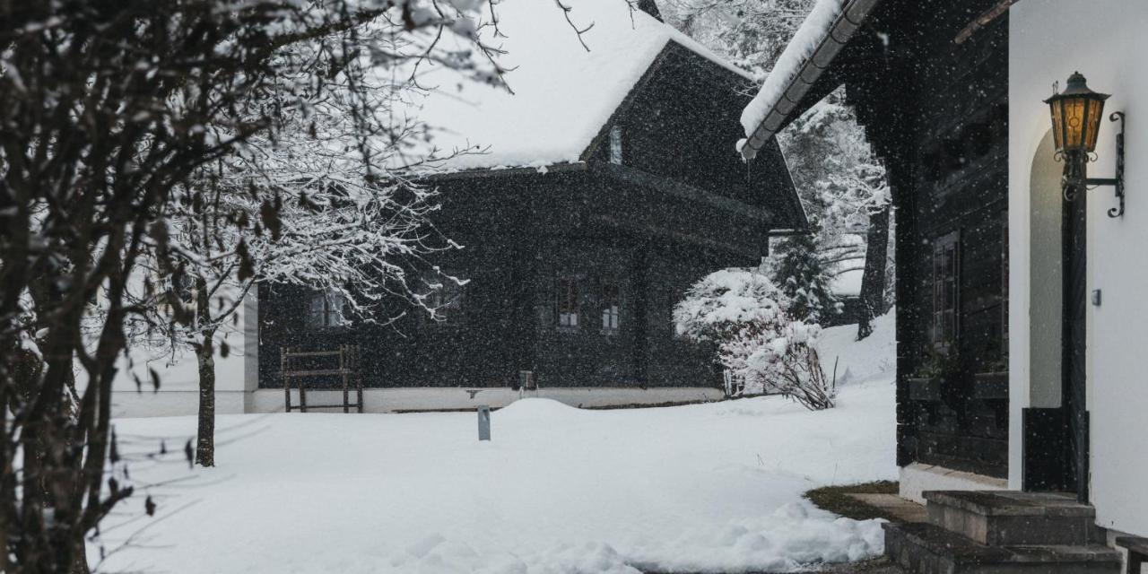 Naturel Hoteldorf Schoenleitn Latschach ober dem Faakersee Exteriér fotografie